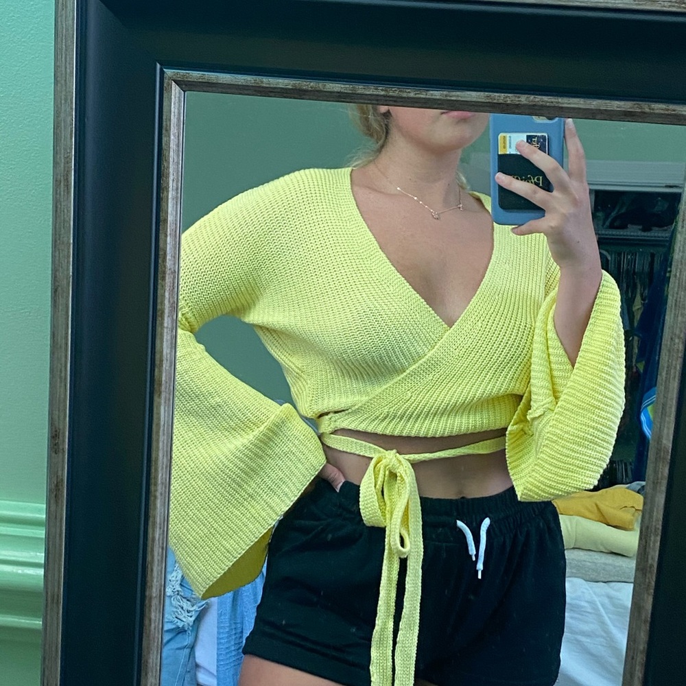 Sweater Crop Top